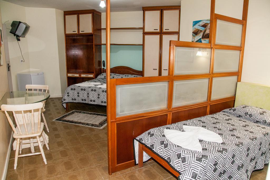 Residencial Ilha Dourada Hotel Governador Celso Ramos Bilik gambar