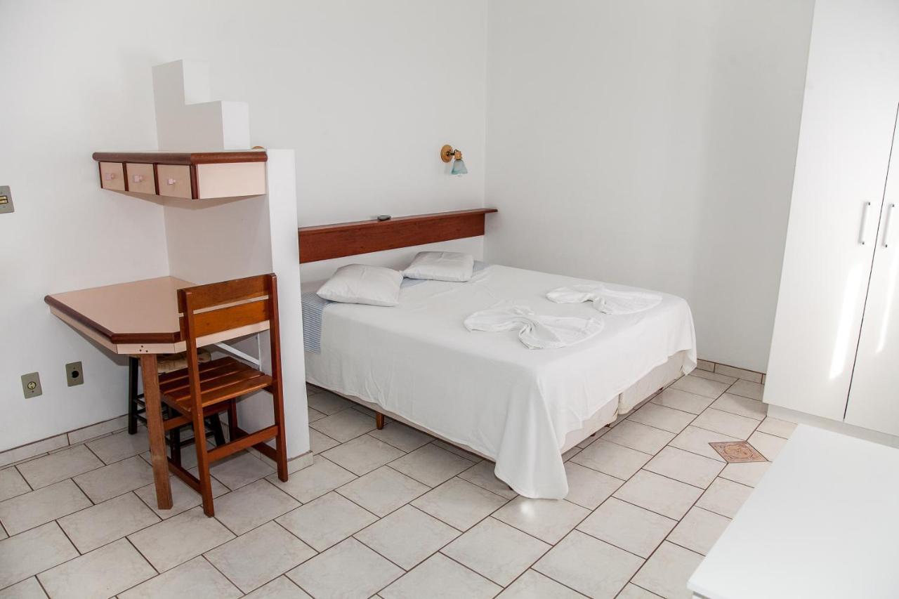 Residencial Ilha Dourada Hotel Governador Celso Ramos Bilik gambar